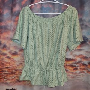Of the shoulder top Size S /us 8